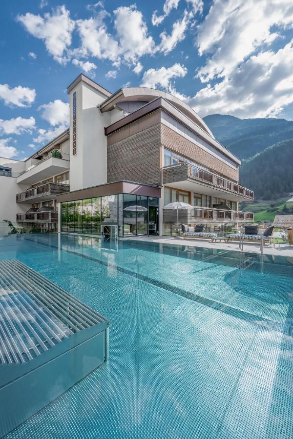 Bergland Design- Und Wellnesshotel Sölden Exterior foto