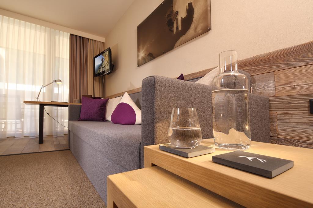 Bergland Design- Und Wellnesshotel Sölden Habitación foto